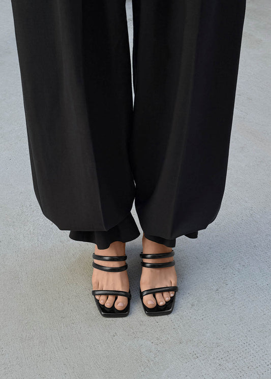 Indiana Rift Black Leather Sandals-image